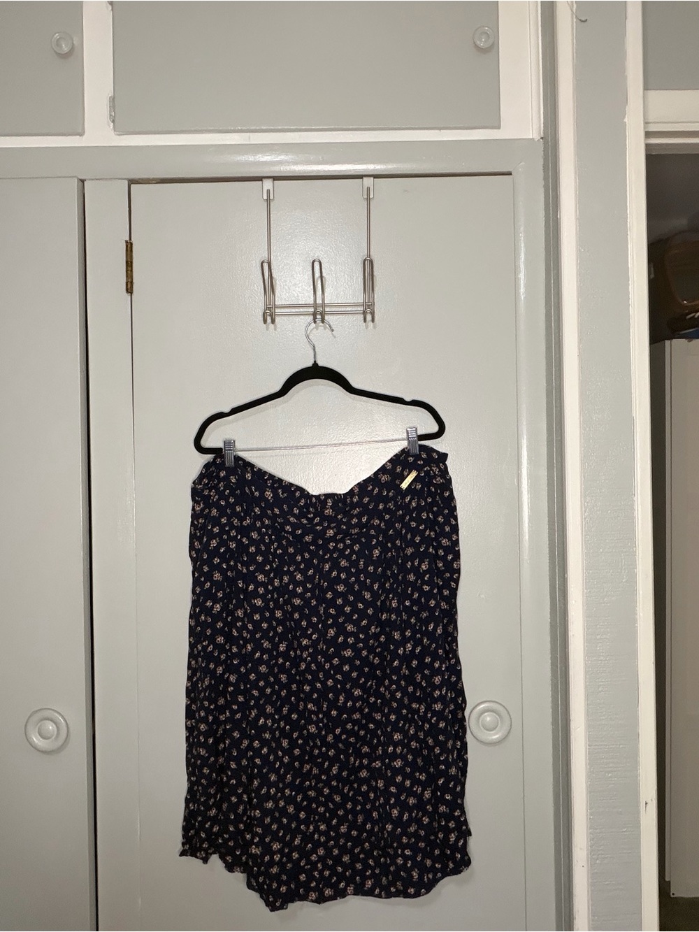 Torrid Women’s Navy Floral A-Line Skirt